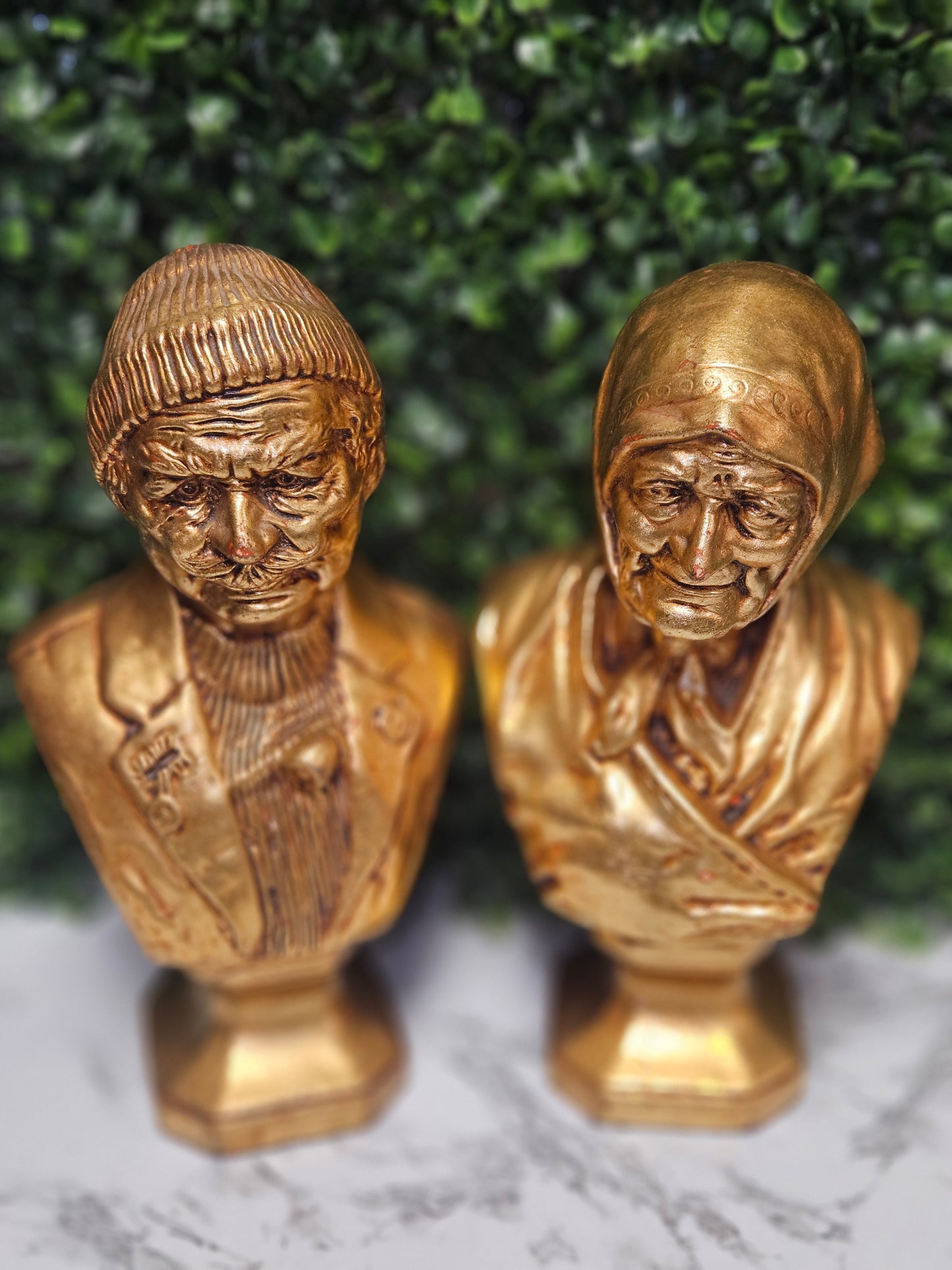 VINTAGE GOLD CERAMIC BUST OF SALTY DOG & OLD SEA HAG