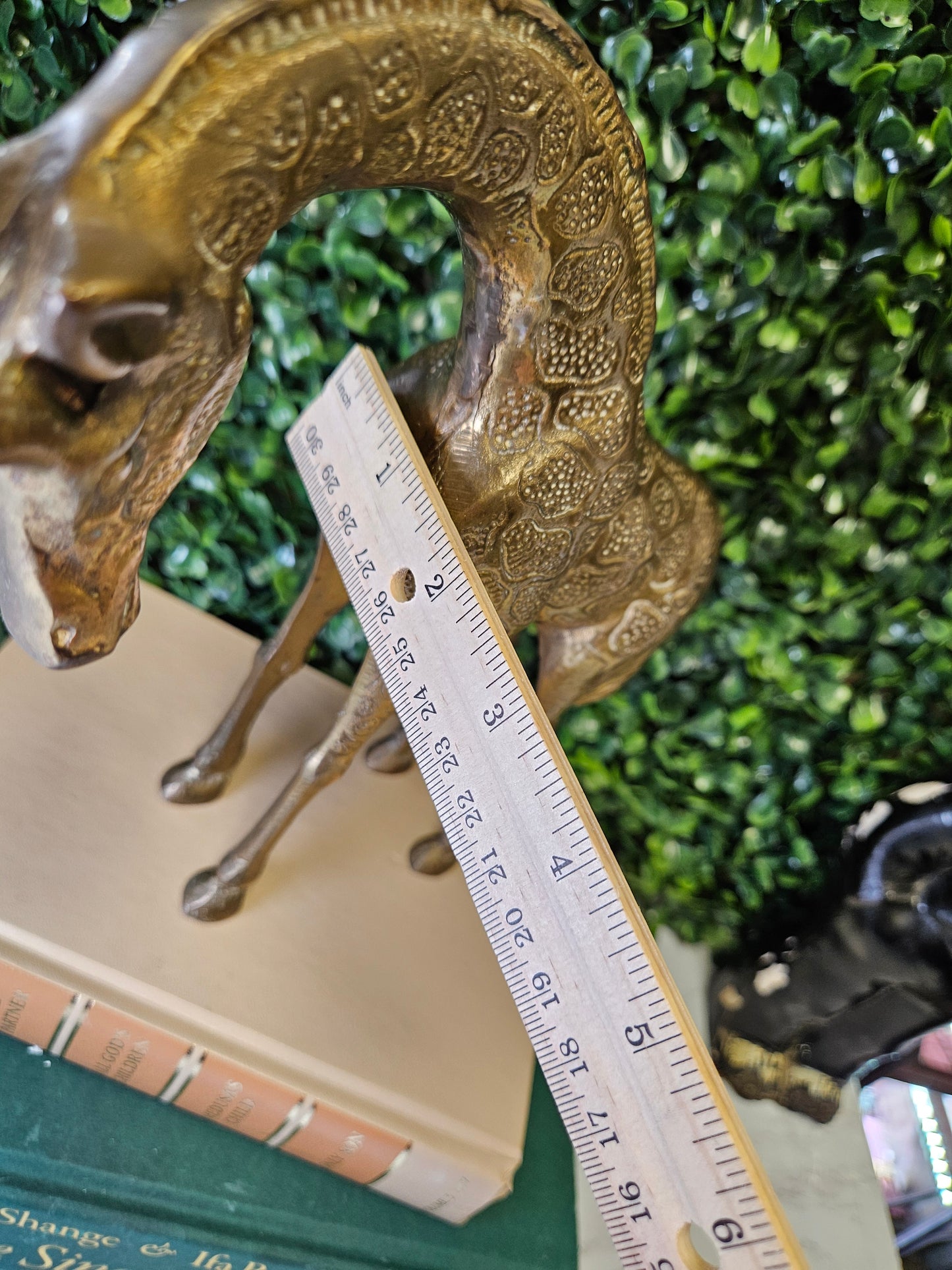 large Vintage Etched Brass Giraffe mother & baby Figurine/Sculpture/Mid Century/Safari Decor/Nursery