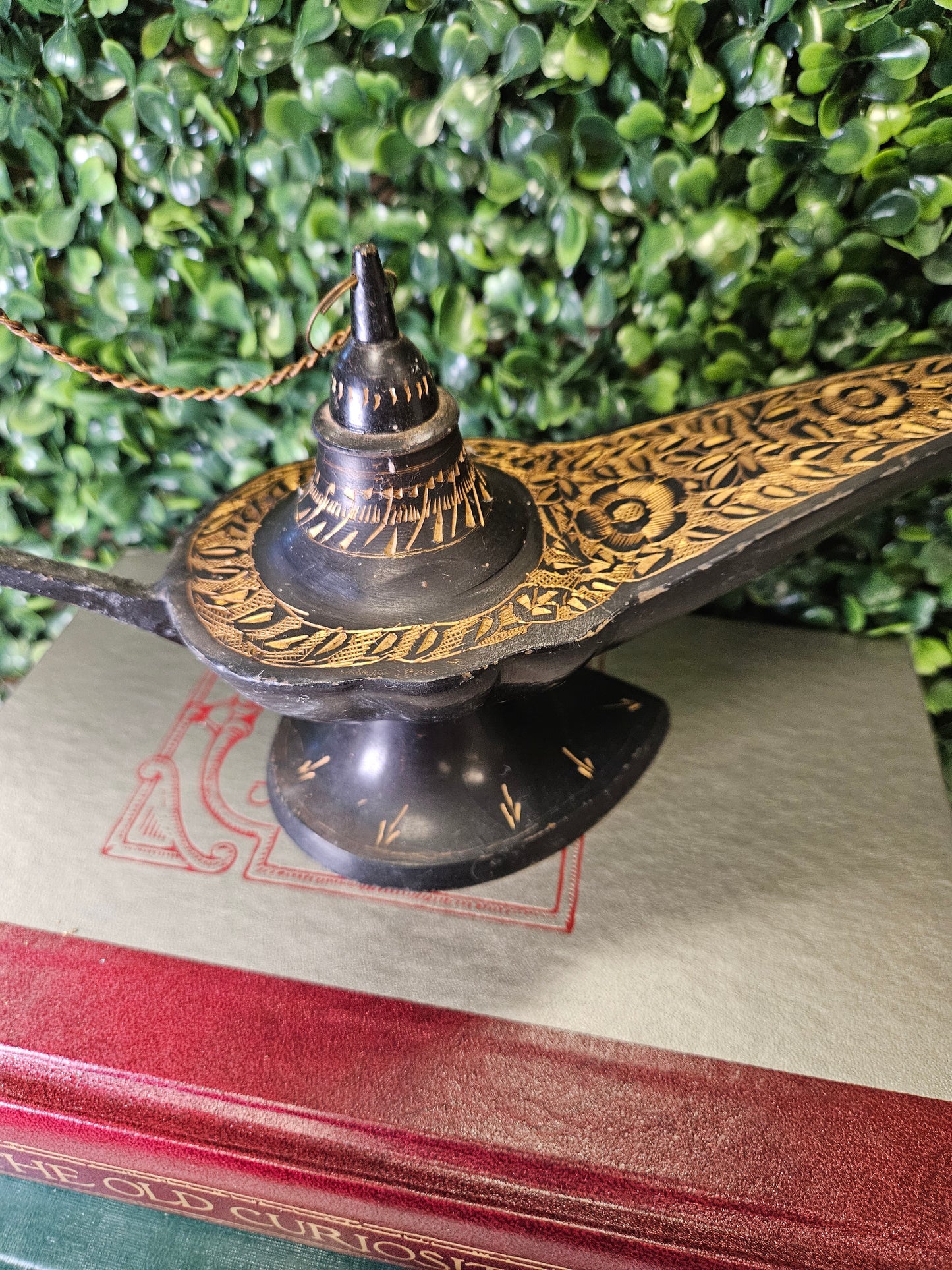 Aladdin Genie Lamp Table Decoration black & gold incense holder