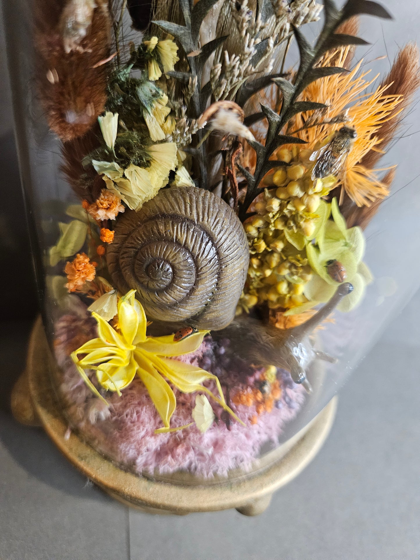 Gold Snail mini world