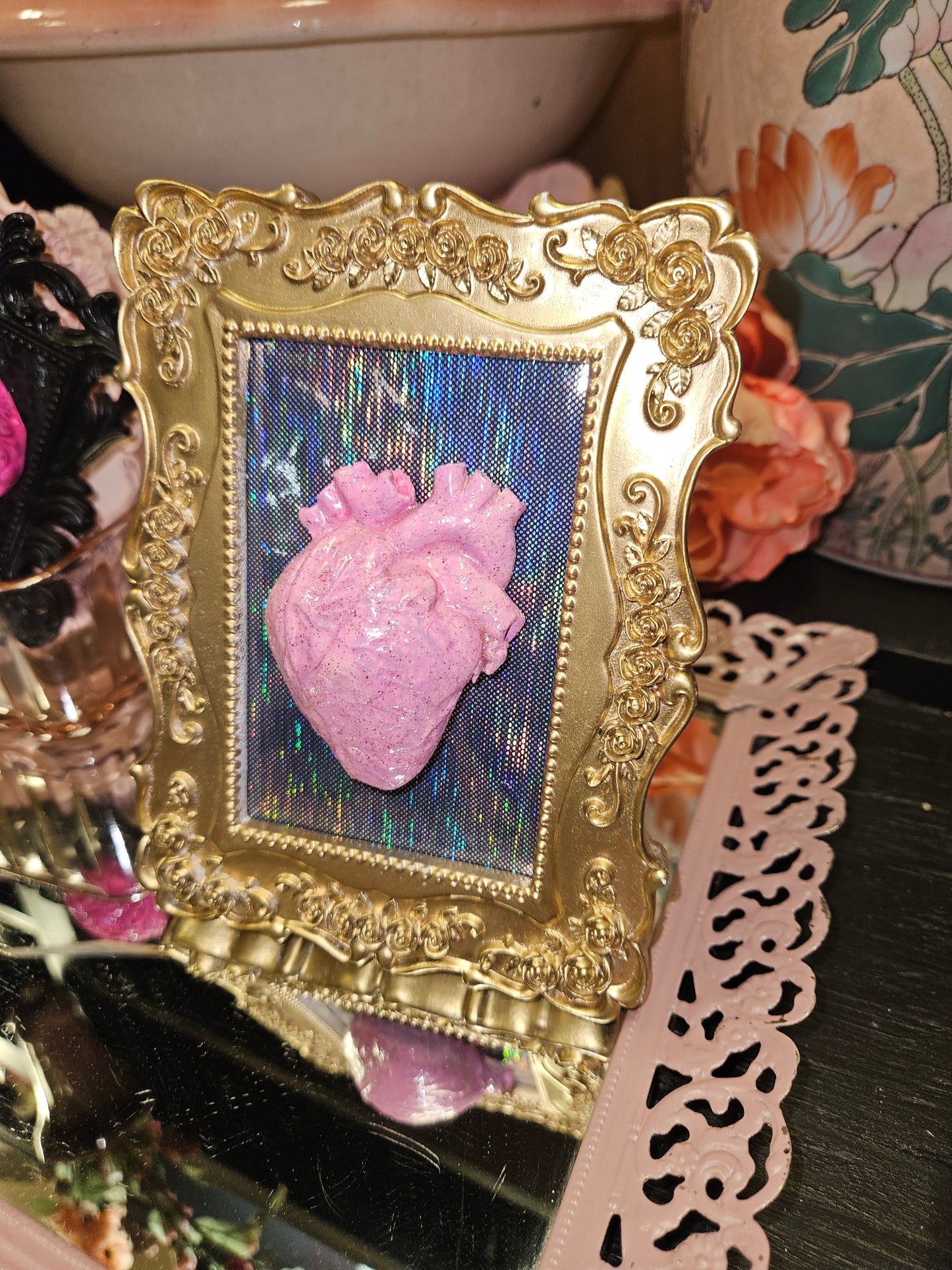 Gold frame holographic pink glitter heart