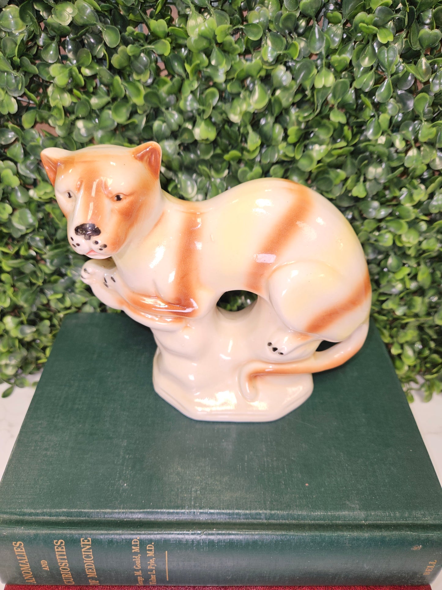 Vintage Mid-Century Tiger-Striped Cats Puma Cougar Figurine Made in Brazil (Marked) 6" H x 6 3/4"