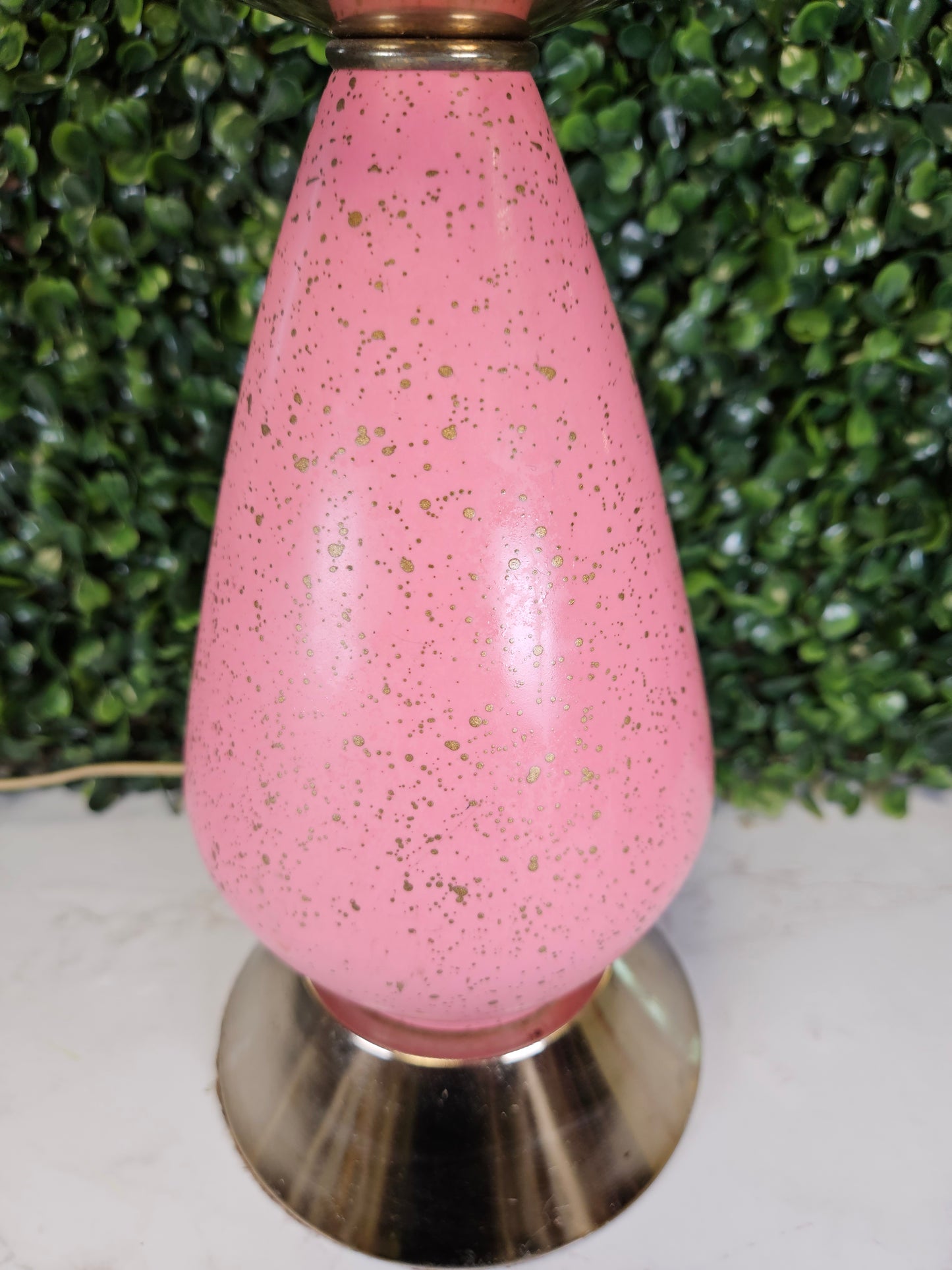 Vintage Mid Century Pink Speckled ceramic Atomic Table Bedroom Lamp Works - bedside