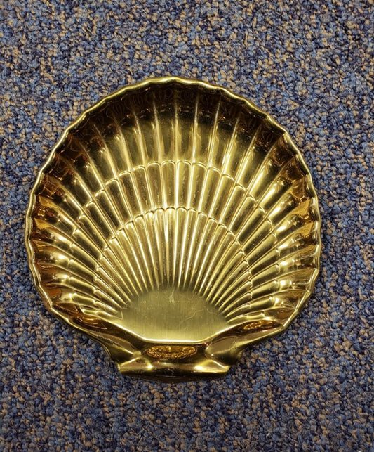 Vintage Gold tone brass colored seashell - change- trinket dish - shell