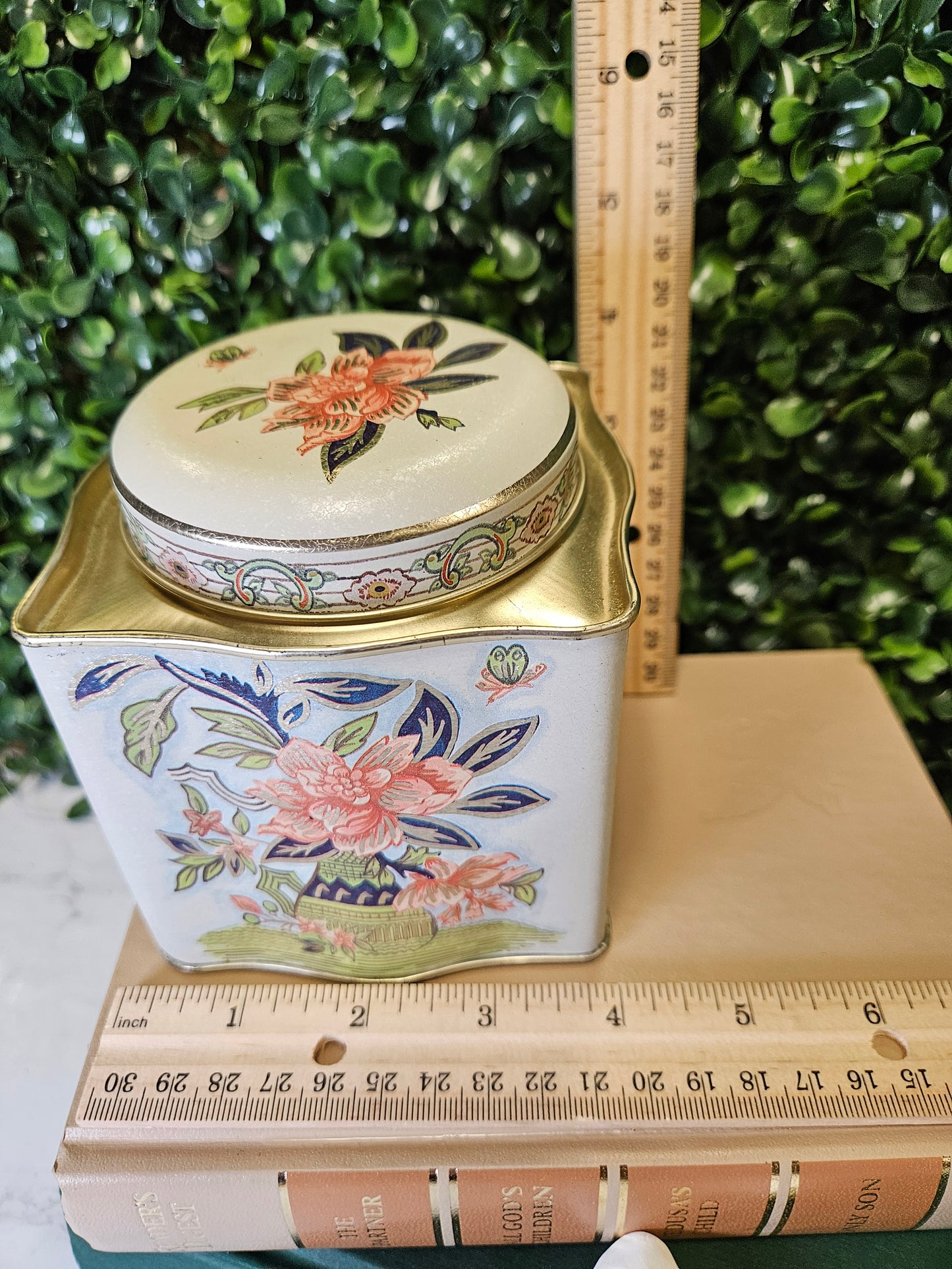 Vintage Cream & pink gold floral tin