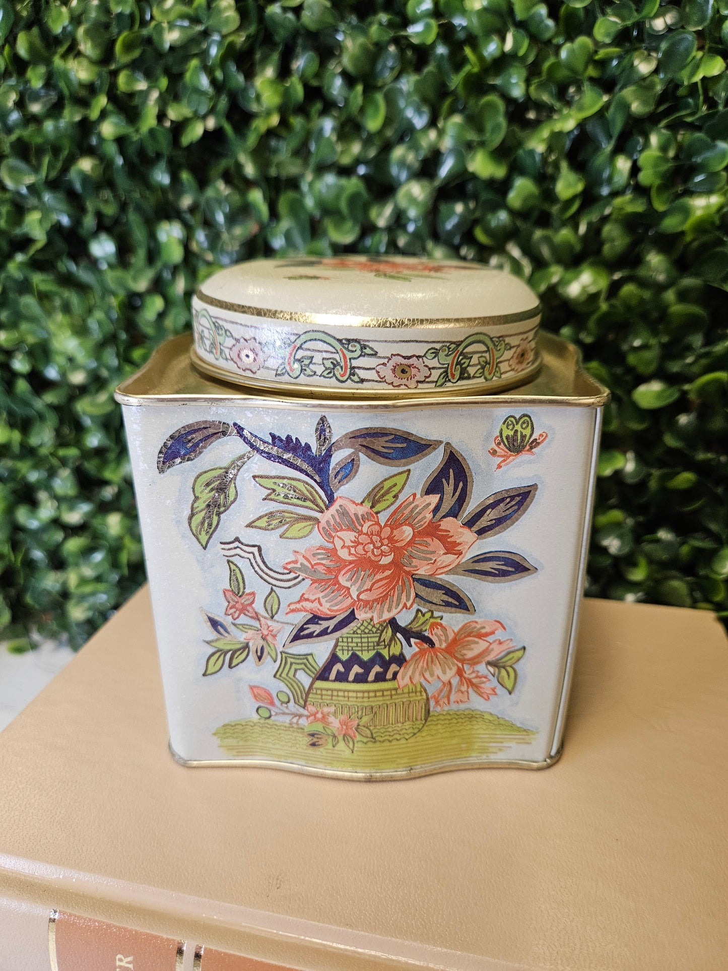 Vintage Cream & pink gold floral tin