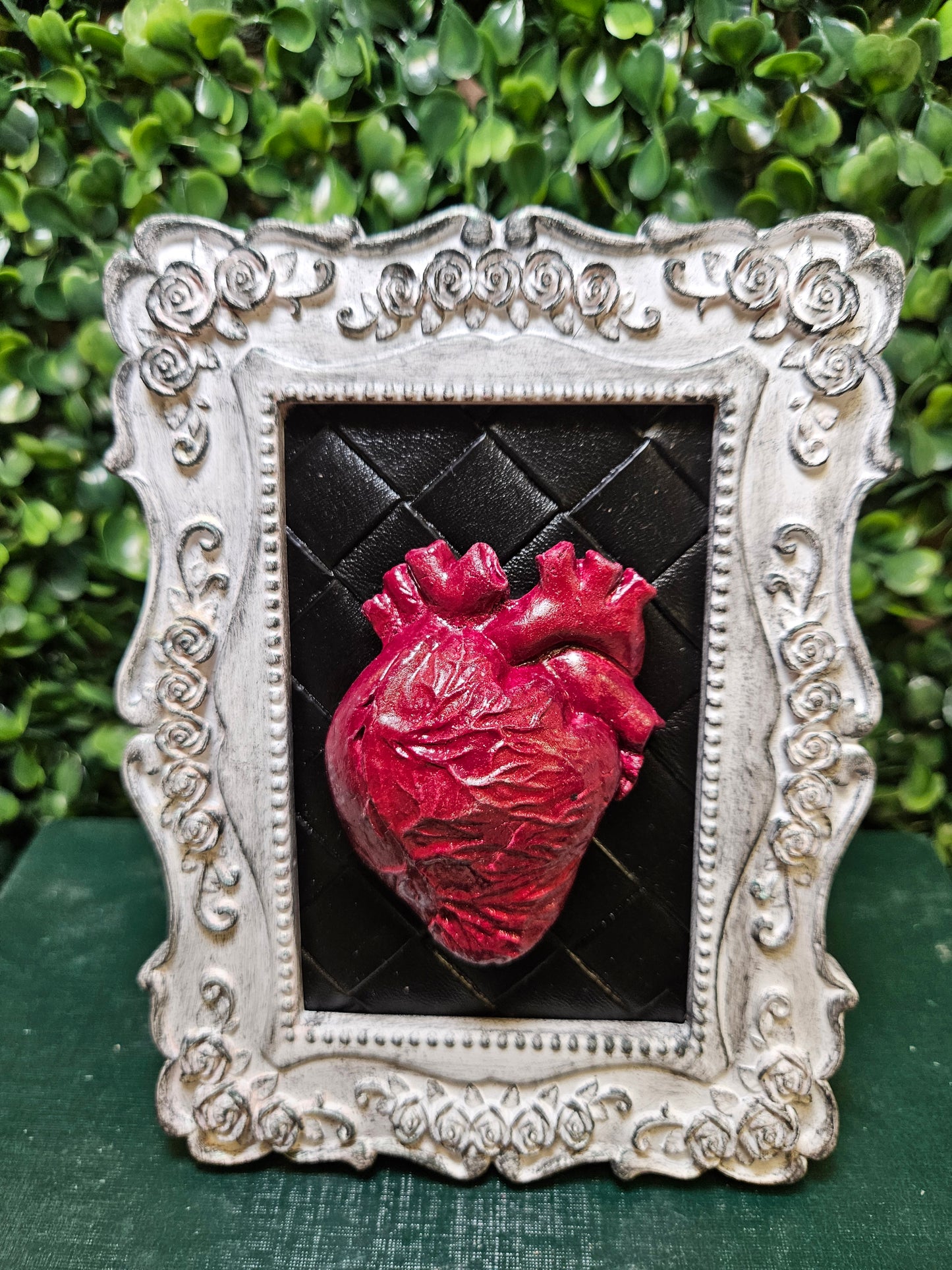 Red & Black anatomical heart frame A2