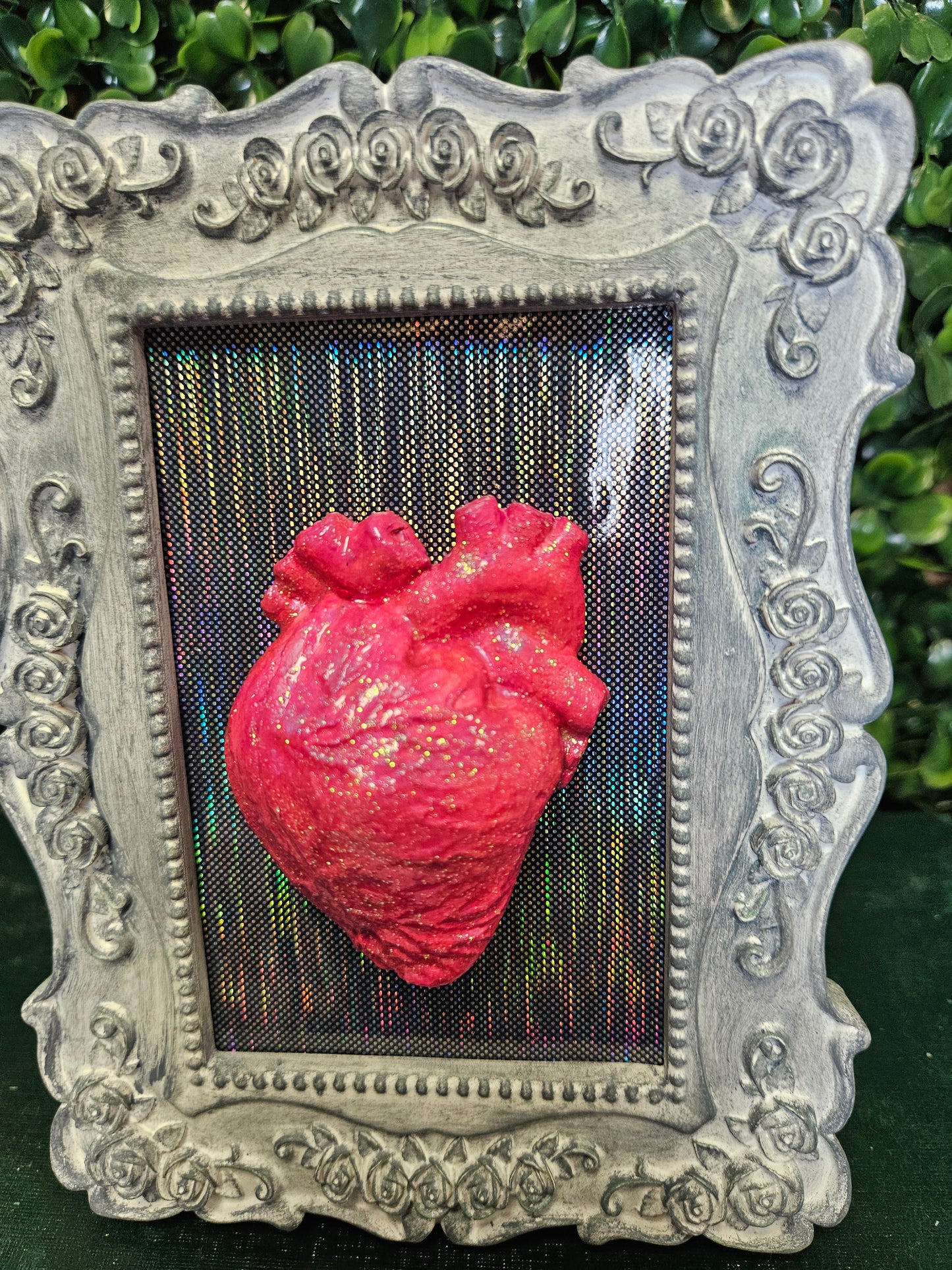 Pink glitter anatomical heart frame A1