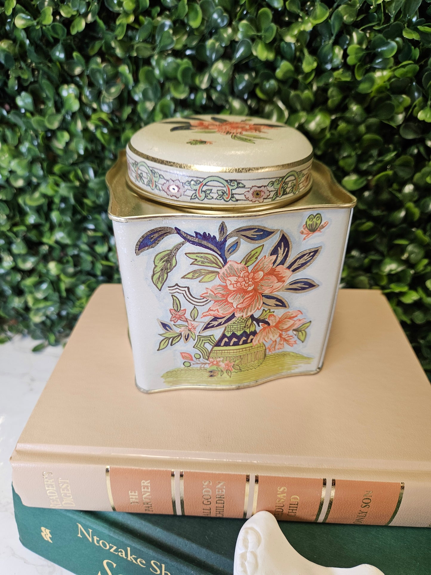 Vintage Cream & pink gold floral tin