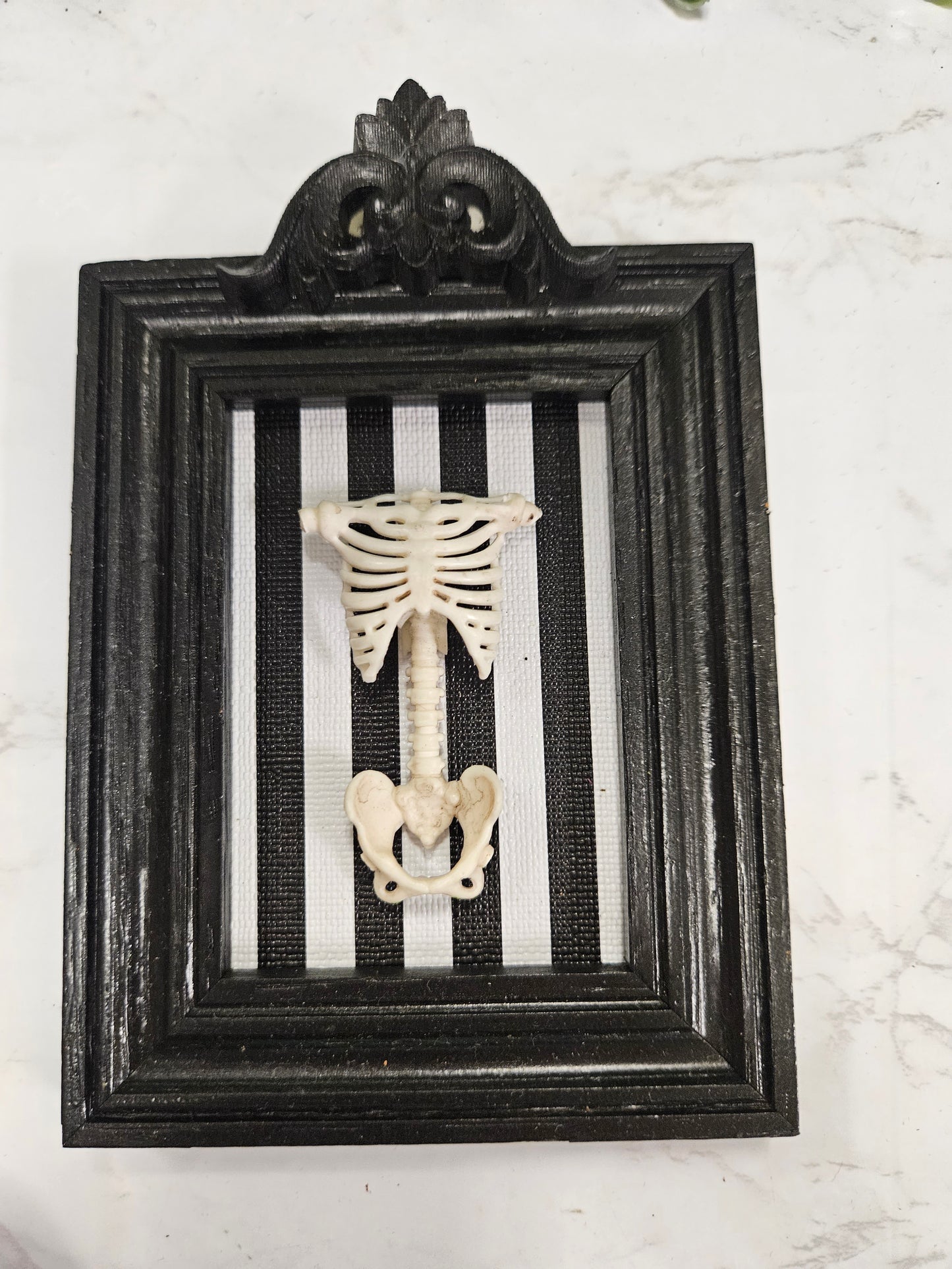 Black framed striped Torso A1