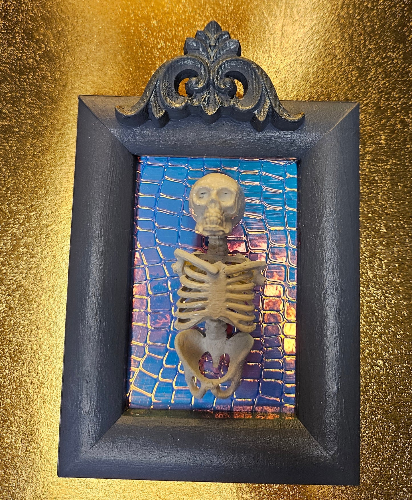 Blue framed mini torso