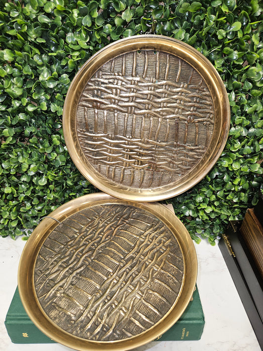 Vintage basket weave brass circle wall plaques - decor (2)
