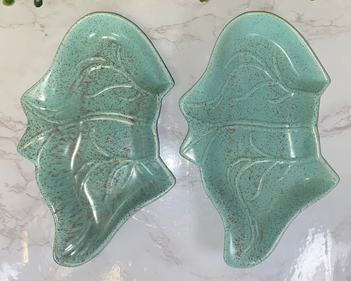 California Pottery Leaf Shaped Dish Turquoise Made in California #105 POWDER BLUE ATOMIC